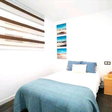 Stylish & Fully Furnished 3 Bedrooms Flat -4 Min Walk To Beautiful Beach Alicante Esterno foto