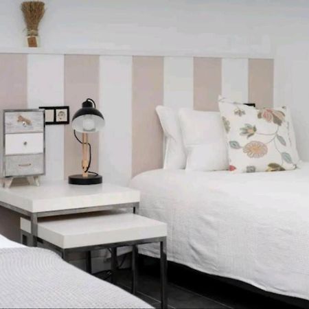 Stylish & Fully Furnished 3 Bedrooms Flat -4 Min Walk To Beautiful Beach Alicante Esterno foto